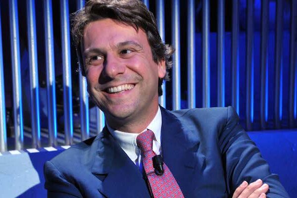 Nicola Porro scatenato contro Repubblica: ha pubblicato fake news sulle minacce antisemite